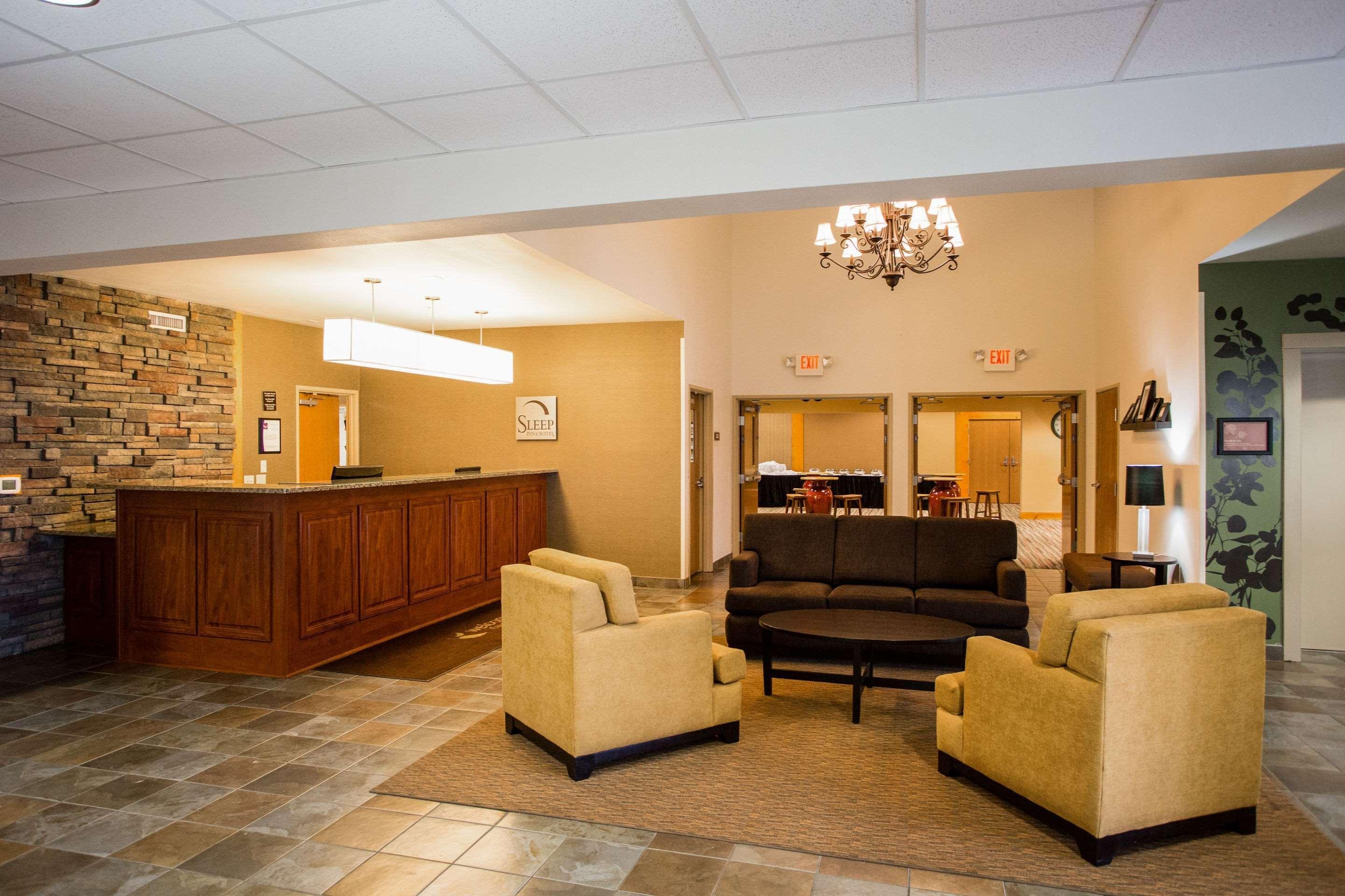 Sleep Inn & Suites Conference Center Eau Claire North Union Bagian luar foto