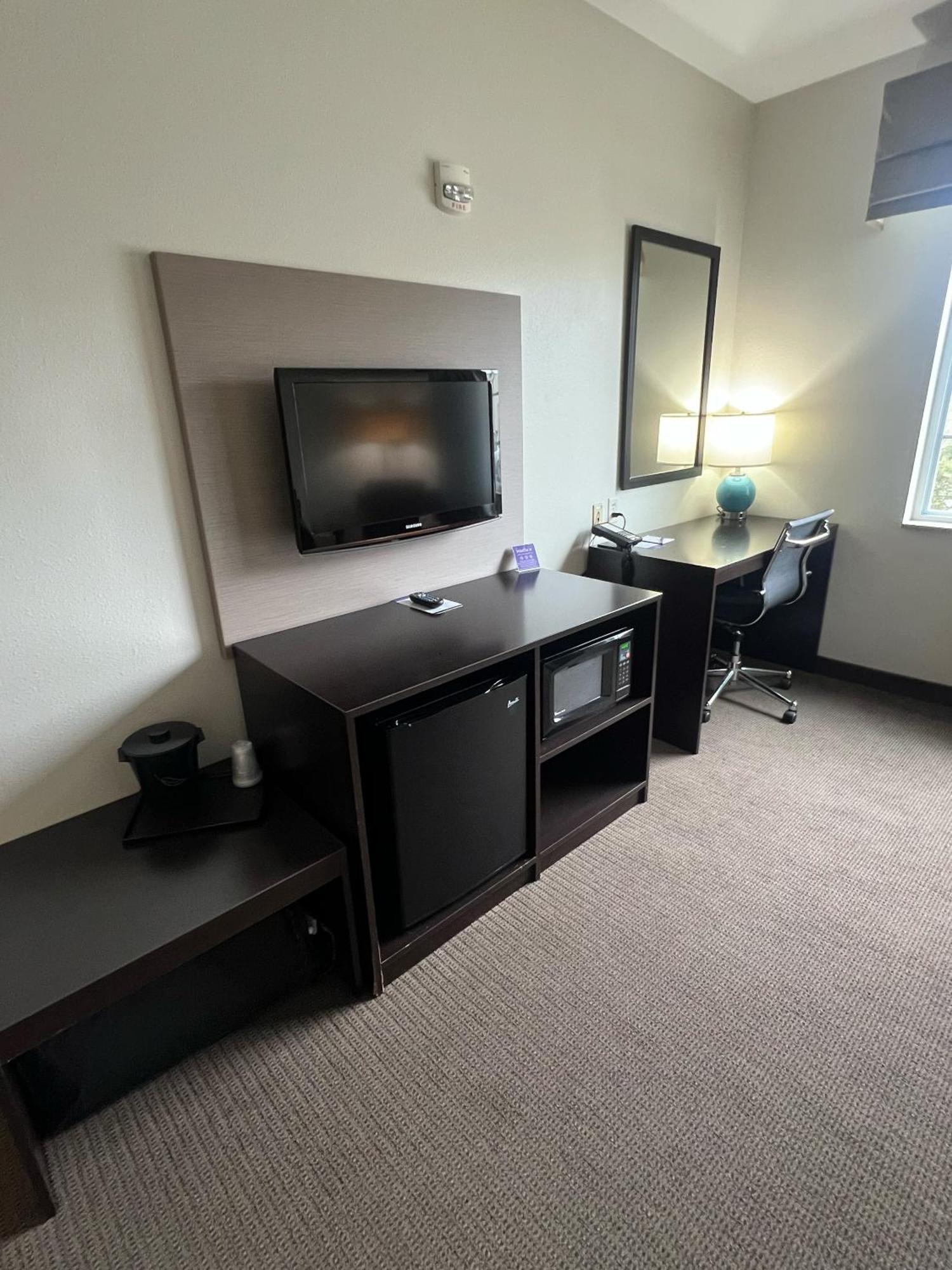 Sleep Inn & Suites Conference Center Eau Claire North Union Bagian luar foto