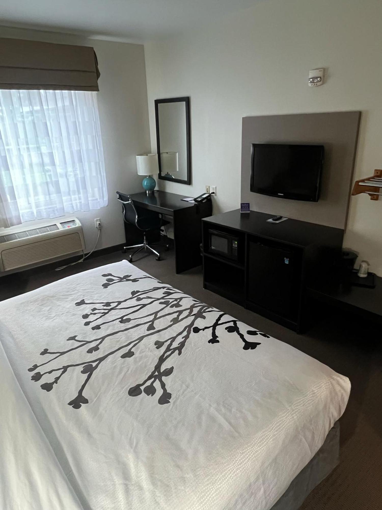Sleep Inn & Suites Conference Center Eau Claire North Union Bagian luar foto
